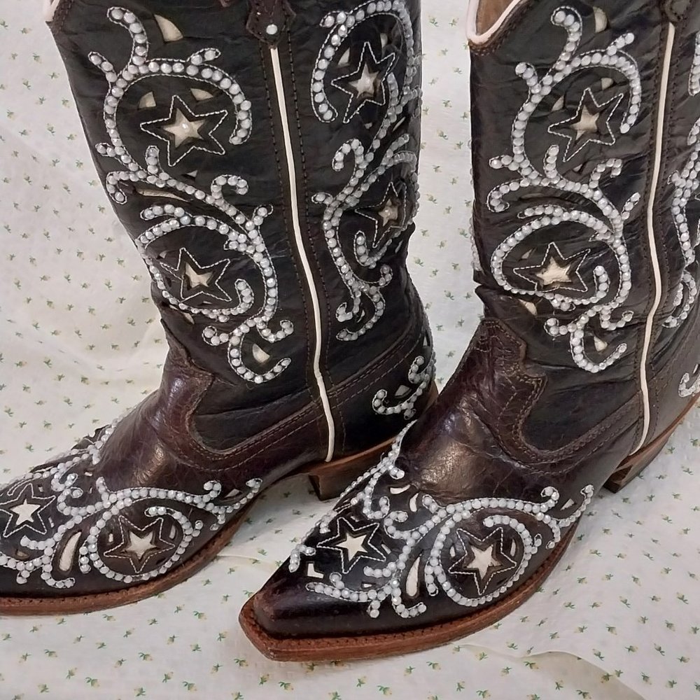2947 Size 6B Leather Embellished Boots - Picture 12 of 12